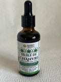 huile-chanvre-bienfaits-visage-cheveux-massage-utilisation-cheveux-blanc--pure-chanvre-bio-naturelle-cbd-feuilles-cannabis- meilleure-kemet-market-pharmacie-avis-test-main-bouteille-verre-ambre