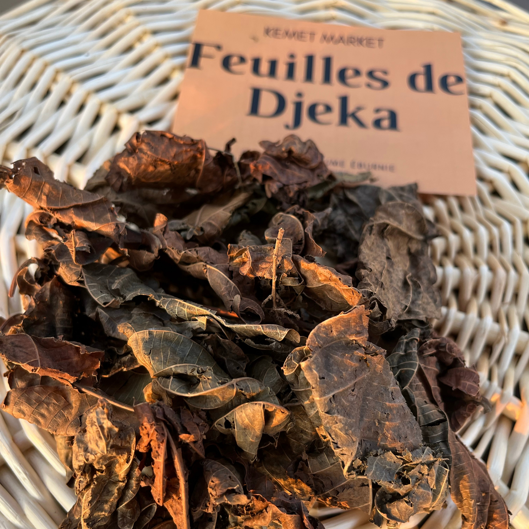 Les feuilles de djeka et les règles – Mélusine Paris