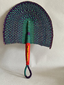 Éventail africain bolga tissé solide décoration murale Ghana 
Multicolore bleu turquoise violet vert 
 cuir jaune