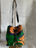 Sac-wax-femme-sac-à-main-africain-simili-cuir-senegal-prix-pas-cher-tissu-pagne-vert-orange-jaune-sac-bourse-seau-bucket-bandouliere 