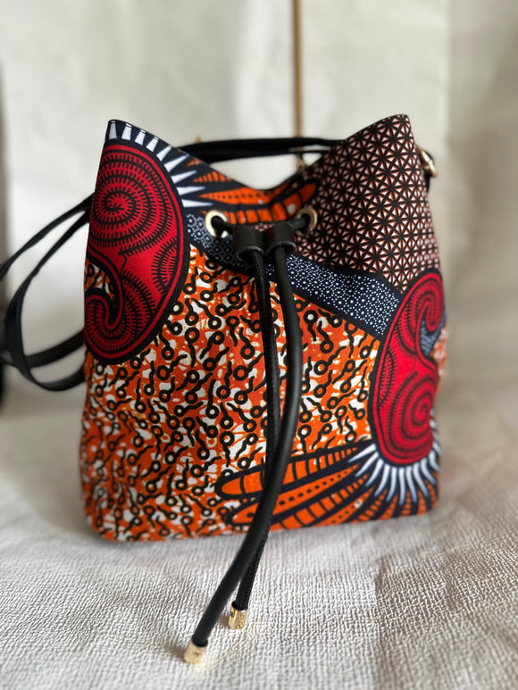 Sac-wax-femme-sac-à-main-africain-simili-cuir-senegal-prix-pas-cher-tissu-pagne-rouge-marron-bleu-sac-bourse-seau-bucket